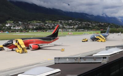 A Pilot’s Insight into Navigating the World’s Most Daunting Airports